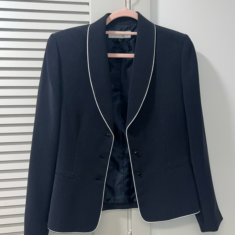 Tahari Blazer Navy - size 8